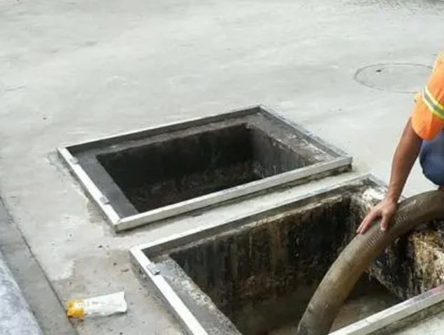 中平镇化粪池清理